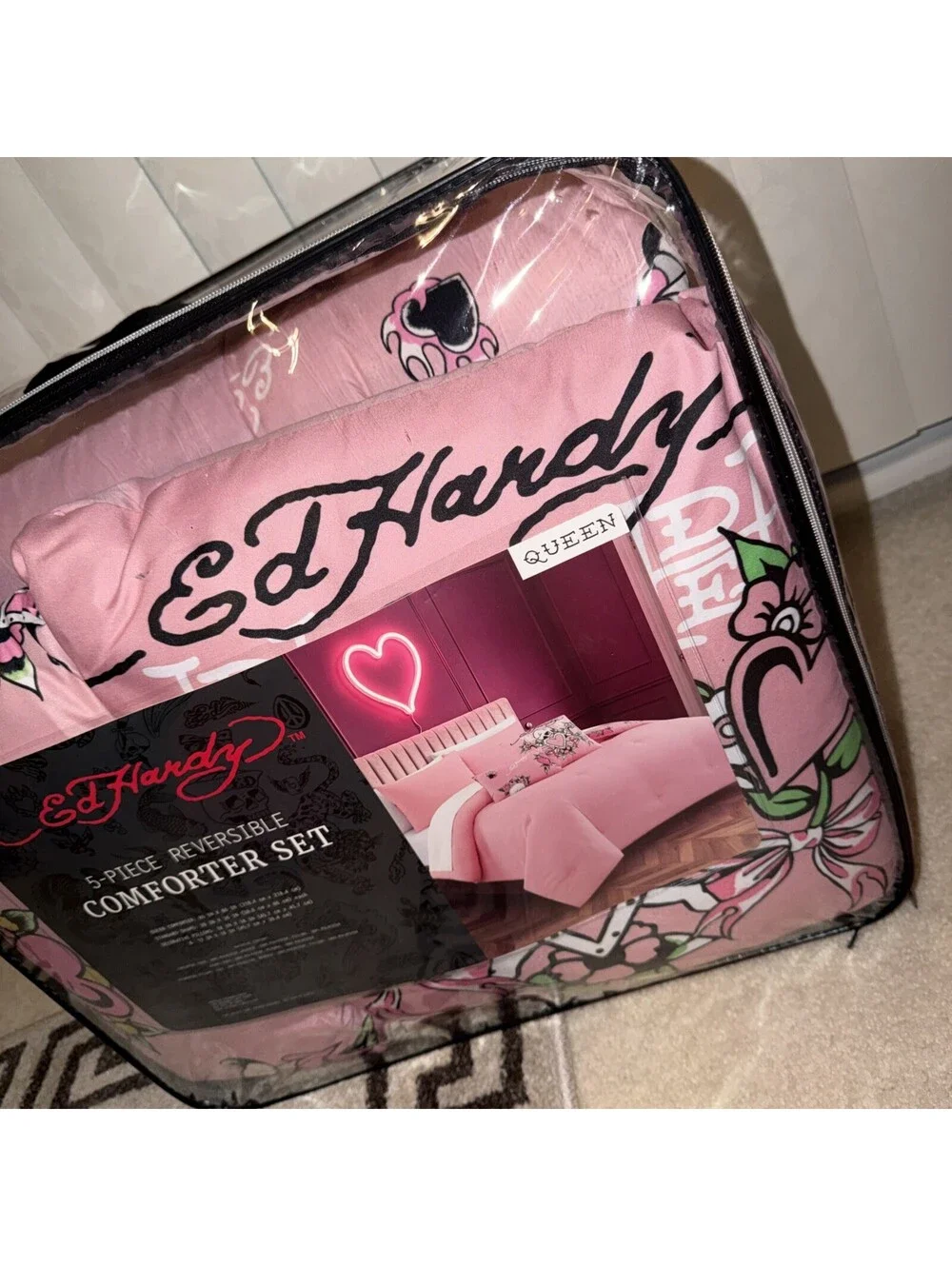 Ed Hardy pink ed